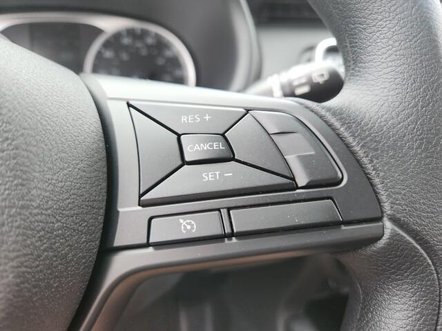 new 2025 Nissan Kicks Play car, priced at $23,850