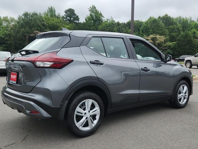 new 2025 Nissan Kicks Play car, priced at $23,850