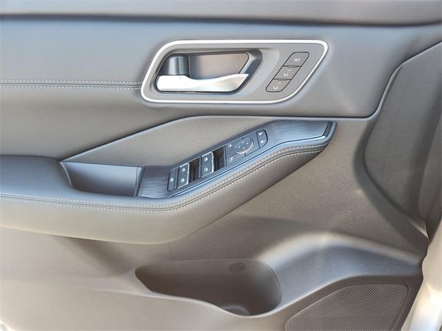 new 2026 Nissan Rogue car, priced at $496,892