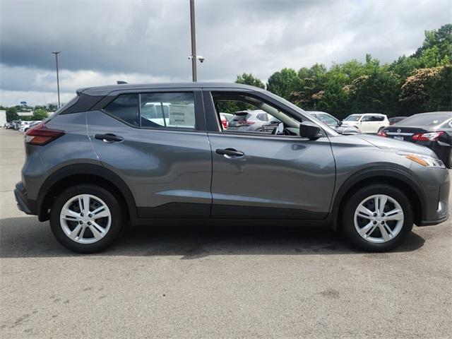 new 2025 Nissan Kicks Play car, priced at $23,850