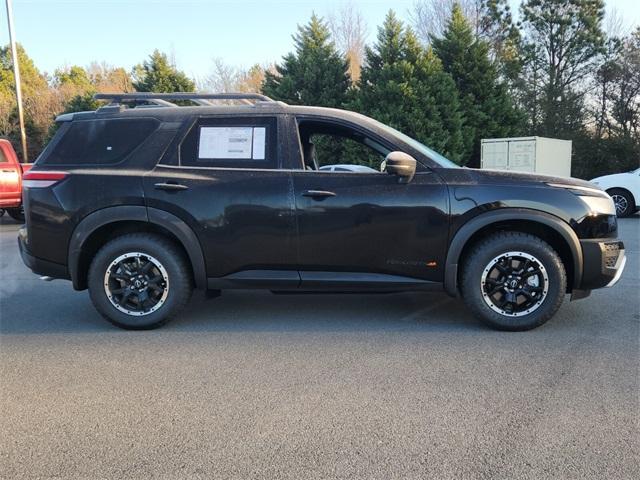 new 2025 Nissan Pathfinder car, priced at $42,650