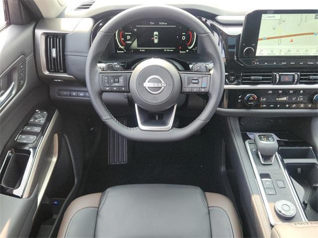 new 2025 Nissan Pathfinder car, priced at $51,672