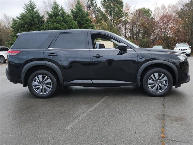 new 2025 Nissan Pathfinder car, priced at $34,510