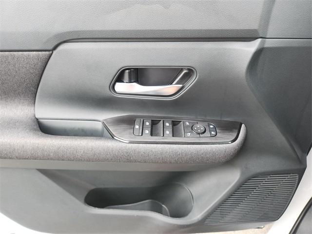 new 2025 Nissan Kicks car, priced at $25,760