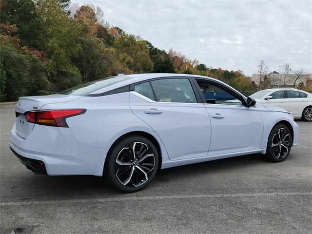 new 2025 Nissan Altima car, priced at $31,690