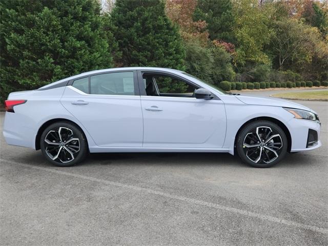 new 2025 Nissan Altima car, priced at $31,690