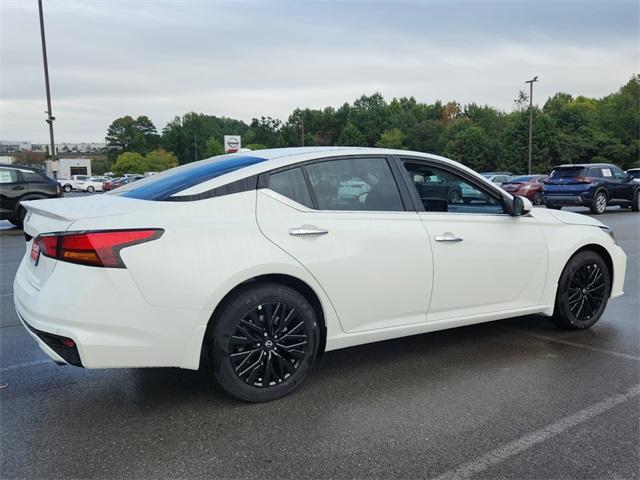 new 2025 Nissan Altima car, priced at $28,390