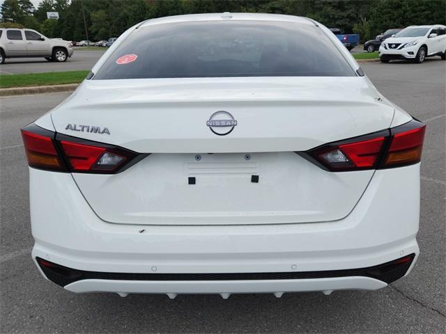 new 2025 Nissan Altima car, priced at $25,640