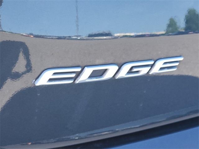 used 2019 Ford Edge car, priced at $18,000