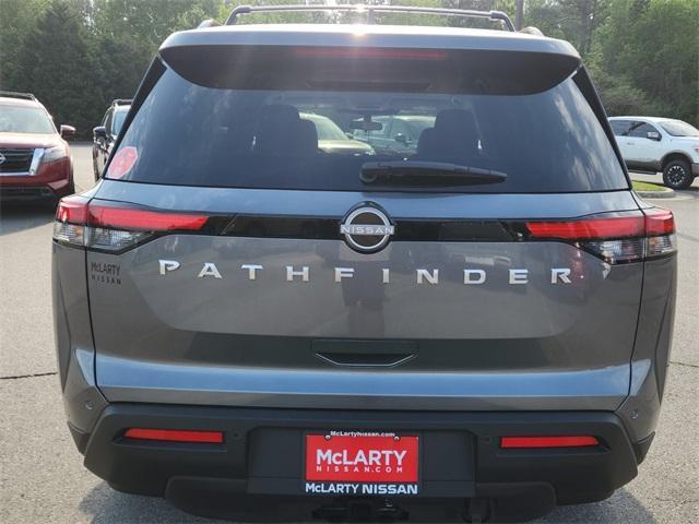 new 2025 Nissan Pathfinder car, priced at $40,313
