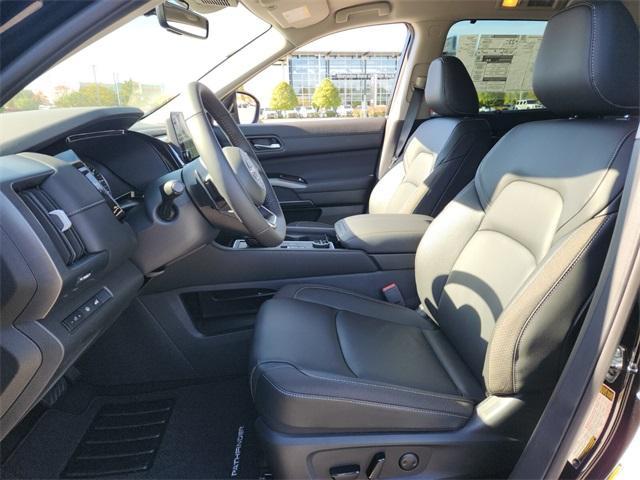 new 2025 Nissan Pathfinder car, priced at $37,104