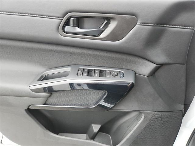 new 2025 Nissan Pathfinder car, priced at $43,646