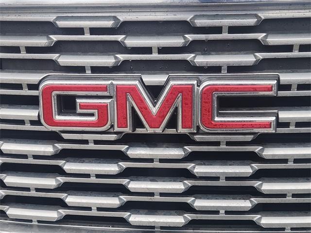 used 2018 GMC Yukon car, priced at $32,334