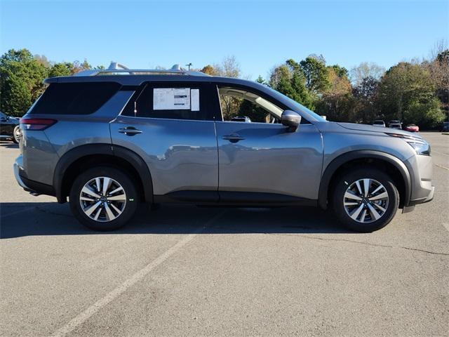 new 2025 Nissan Pathfinder car, priced at $37,025