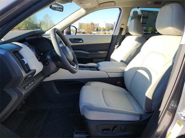 new 2025 Nissan Pathfinder car, priced at $37,025