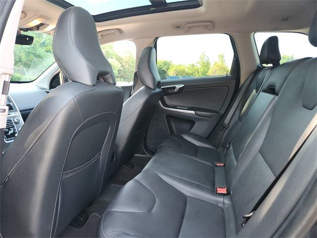 used 2015 Volvo XC60 car, priced at $11,712