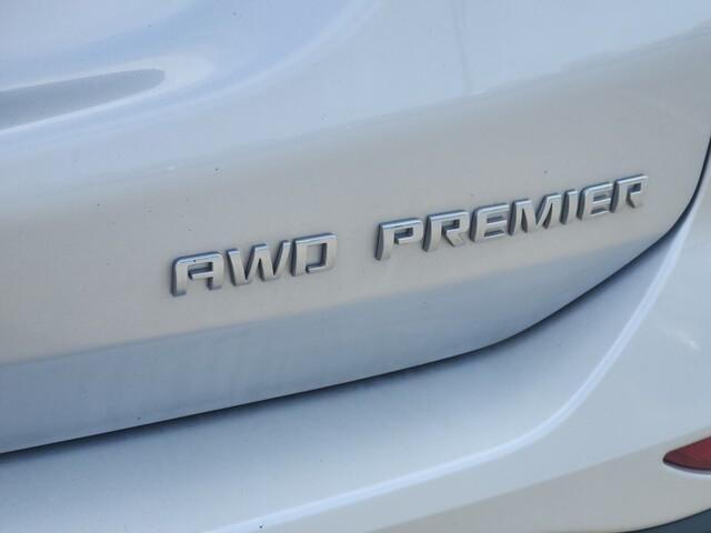 used 2022 Chevrolet Equinox car, priced at $19,668