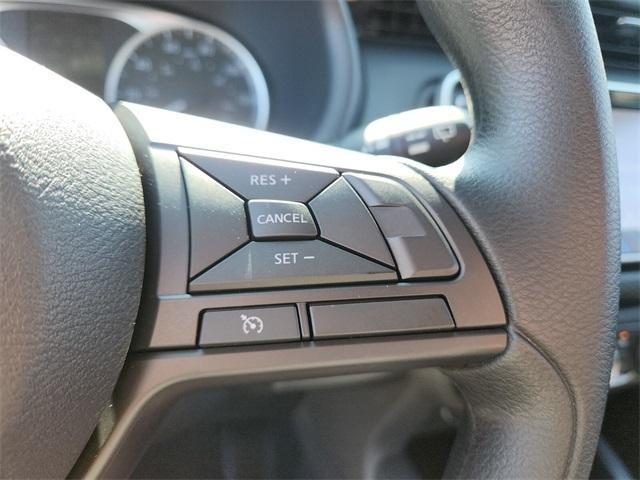 new 2025 Nissan Kicks Play car, priced at $23,850