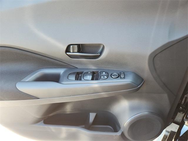 new 2025 Nissan Kicks Play car, priced at $23,850