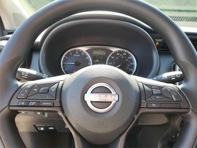 new 2025 Nissan Kicks Play car, priced at $23,850