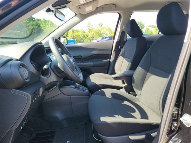 new 2025 Nissan Kicks Play car, priced at $23,850