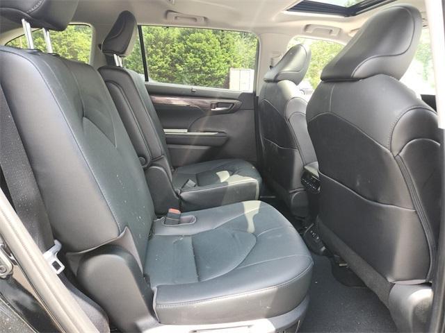 used 2021 Toyota Highlander car, priced at $29,523