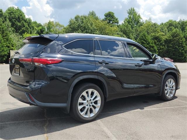 used 2021 Toyota Highlander car, priced at $29,523