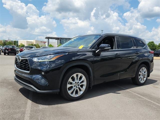 used 2021 Toyota Highlander car, priced at $29,523
