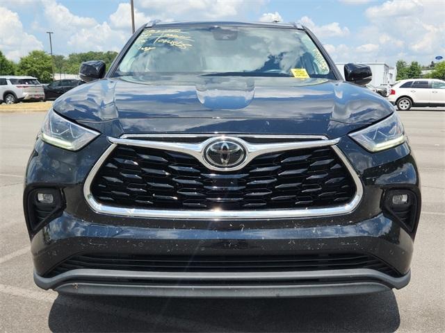 used 2021 Toyota Highlander car, priced at $29,523
