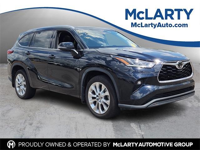 used 2021 Toyota Highlander car