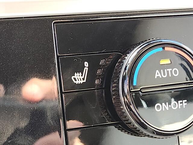 new 2025 Nissan Pathfinder car, priced at $36,979