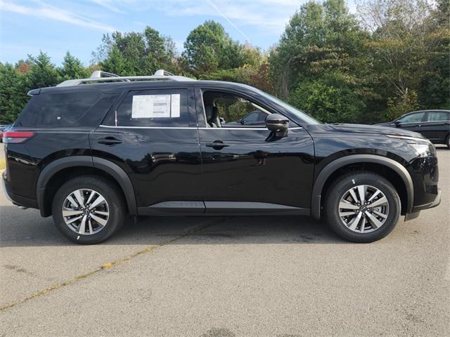 new 2025 Nissan Pathfinder car, priced at $42,700