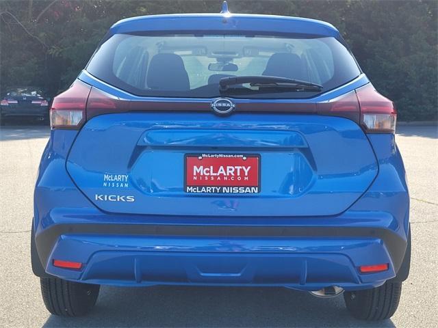 new 2025 Nissan Kicks Play car, priced at $23,850