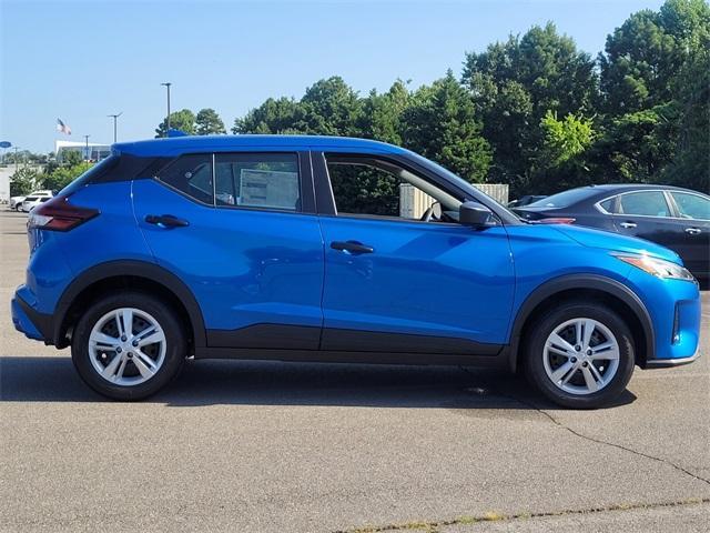 new 2025 Nissan Kicks Play car, priced at $23,850