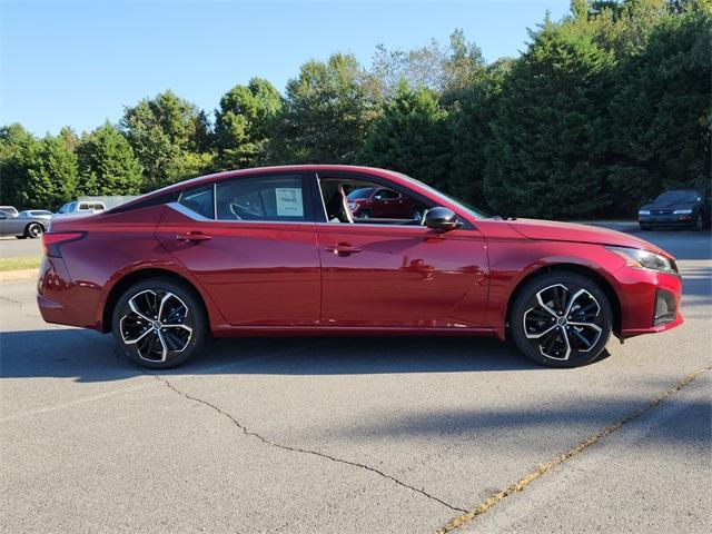 new 2025 Nissan Altima car, priced at $33,190