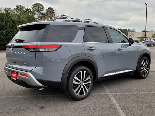 new 2024 Nissan Pathfinder car, priced at $46,175