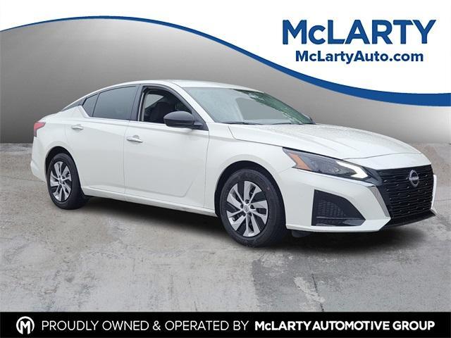 used 2025 Nissan Altima car, priced at $22,300