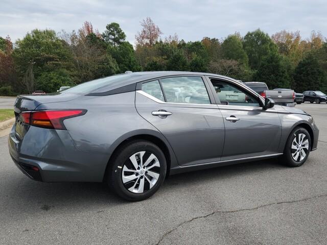 new 2025 Nissan Altima car, priced at $26,080