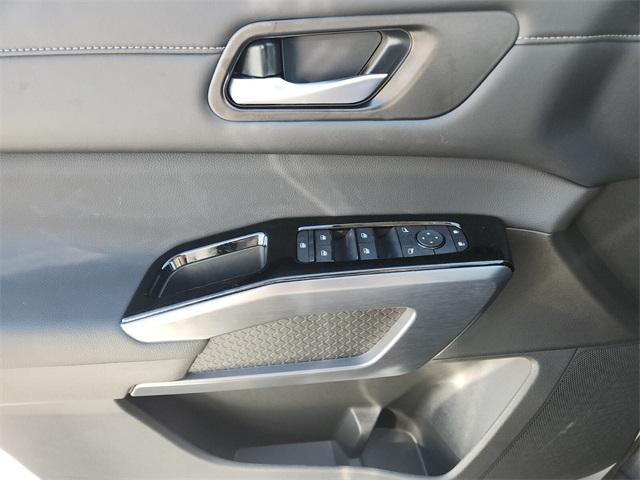 new 2025 Nissan Pathfinder car, priced at $43,339