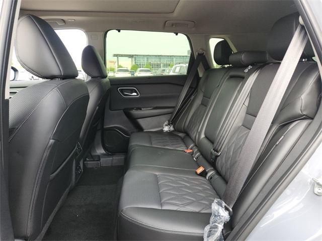 new 2025 Nissan Rogue car, priced at $40,914