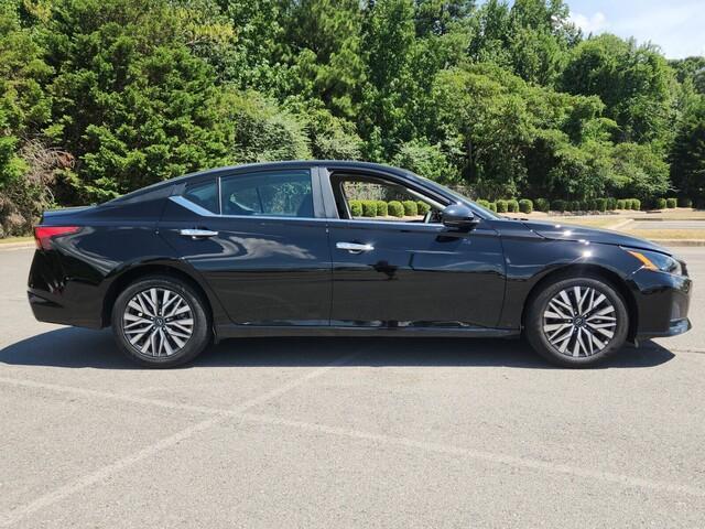 used 2025 Nissan Altima car, priced at $22,362