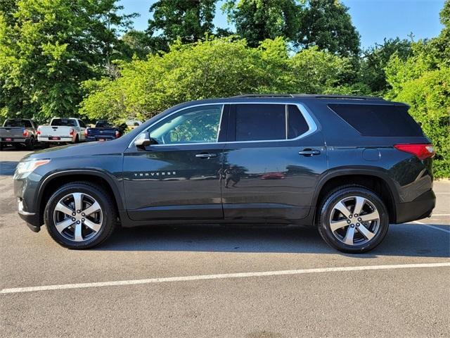 used 2021 Chevrolet Traverse car, priced at $27,900
