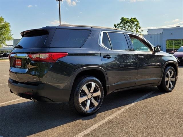 used 2021 Chevrolet Traverse car, priced at $27,900