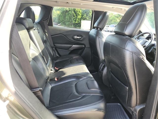 used 2019 Jeep Cherokee car, priced at $17,346