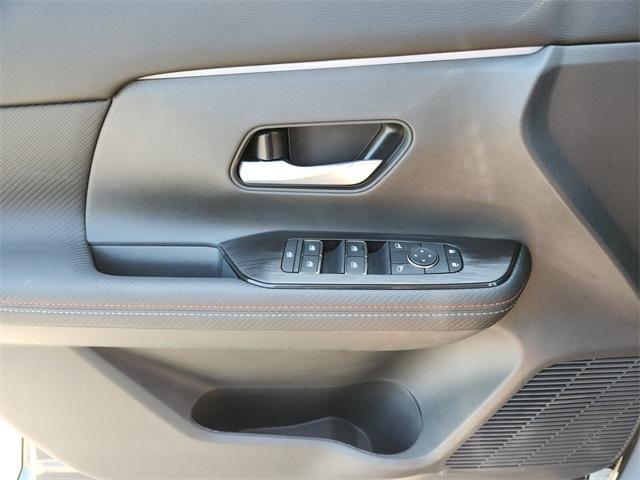 new 2025 Nissan Kicks car, priced at $29,088