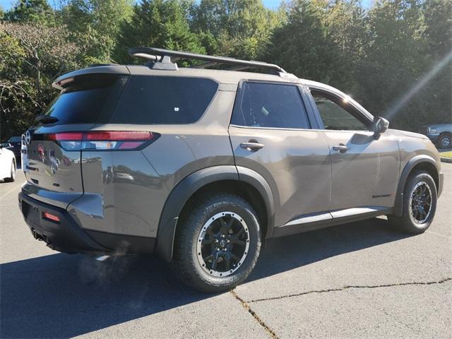 new 2025 Nissan Pathfinder car, priced at $43,274