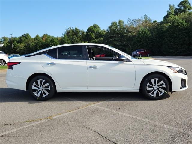 new 2025 Nissan Altima car, priced at $25,640