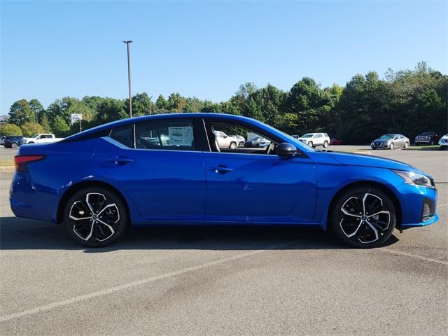 new 2025 Nissan Altima car, priced at $31,690