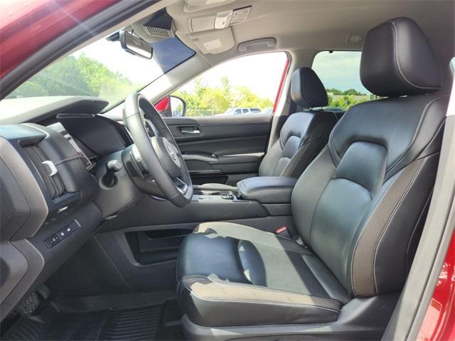 used 2024 Nissan Pathfinder car, priced at $35,320