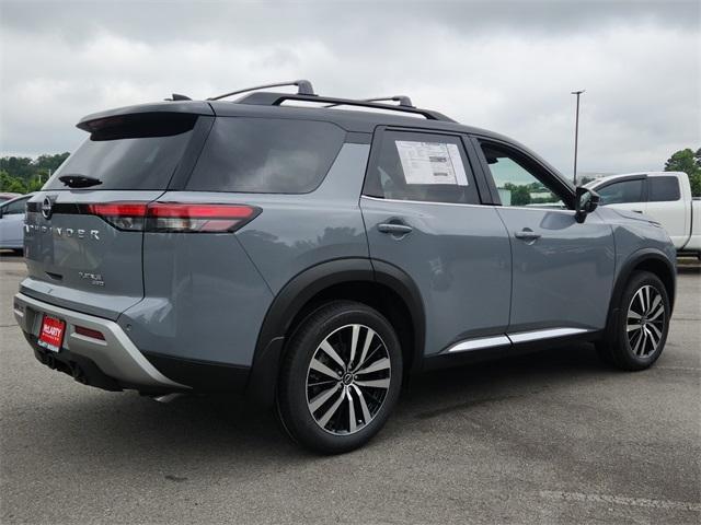 new 2025 Nissan Pathfinder car, priced at $51,672
